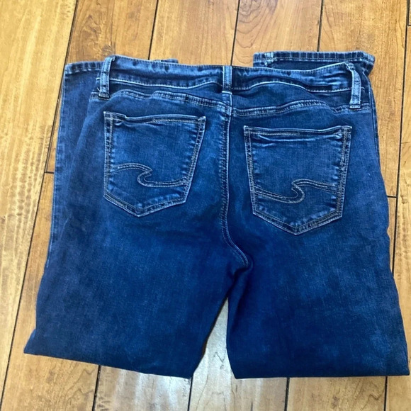 Silver jeans suki capris - Picture 6 of 6